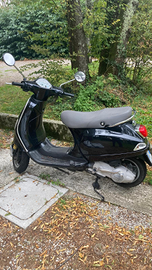 Piaggio Vespa LX 150