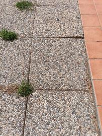 Piastrelloni da giardino 