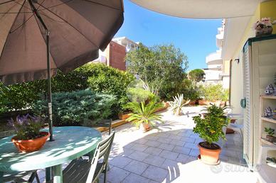 5 LOCALI A SAN BENEDETTO DEL TRONTO