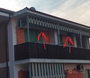 2 strutture tende  esterno