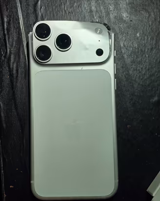 iPhone 17 Pro Max 256GB Silver-da riparare/ricambi