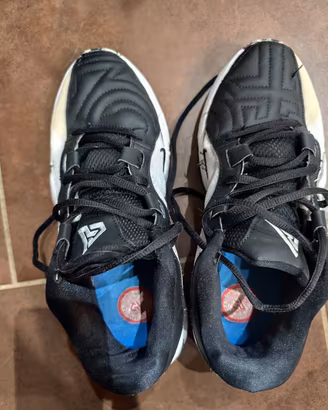 scarpe pallavolo Nike