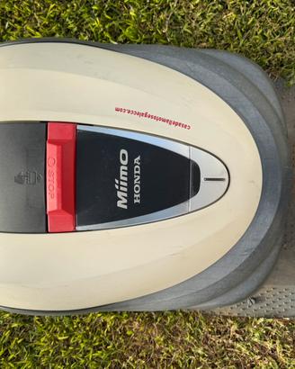 Robot rasaerba Honda miimo