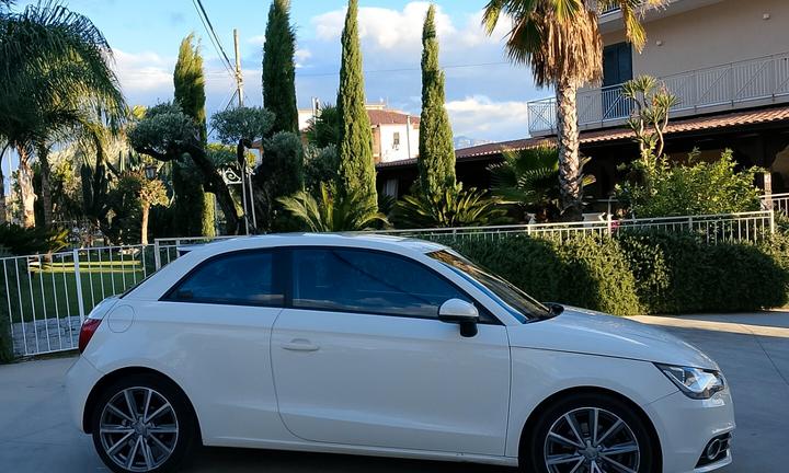 Audi A1 1.6 TDI 105 CV Attraction