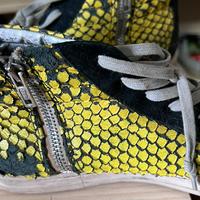 P448 pelle di serpente