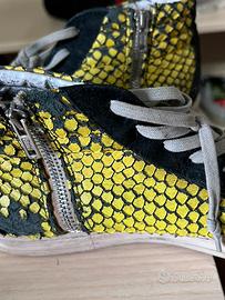 P448 pelle di serpente