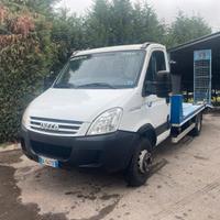 Iveco Daily 3.0 60C15 Pianale con Rampe