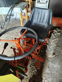 Trattorino 18 CV con fresa