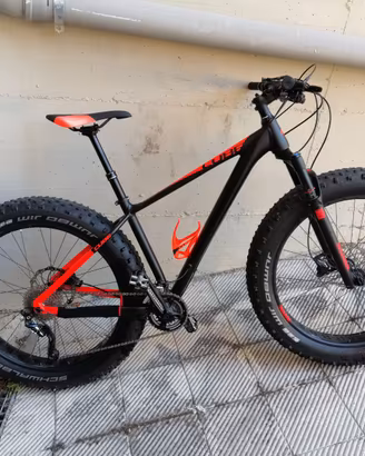 CUBE Nutrail Fatbike – Rock Shox, Shimano XT/Deore