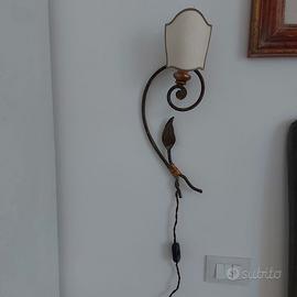 Lampade a muro e attaccapanni ferro