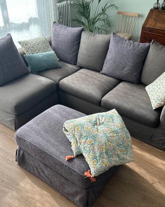 Divano 4 posti con poltrona staccabile e pouf