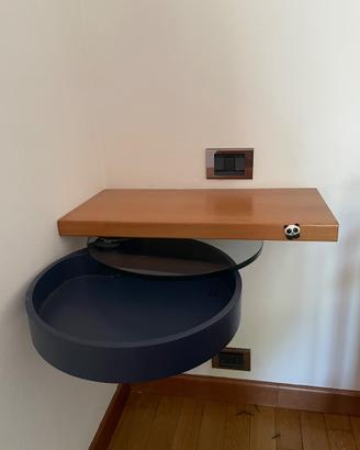 Coppia di comodini sospesi