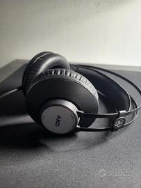 AKG K72