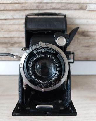 macchina fotografica a soffietto vintage