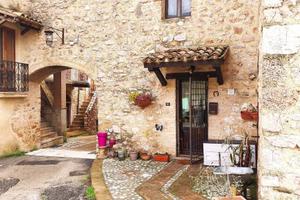 Casa indipendente di 120 m² con più di 5 locali a 