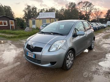 TOYOTA YARIS 1.0 69CV ANNO 2007 ADATTA NEOPATENTAT