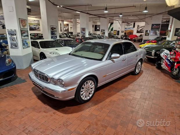 JAGUAR XJ 4.2 V8 cat Executive Unipro' Tagliandi