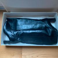 Stivali neri lucidi nr.36