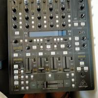 Mixer ddm-4000 Behringer DDM4000