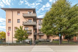 3 LOCALI A BUSSOLENGO