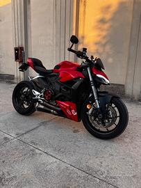 Ducati Streetfighter V2