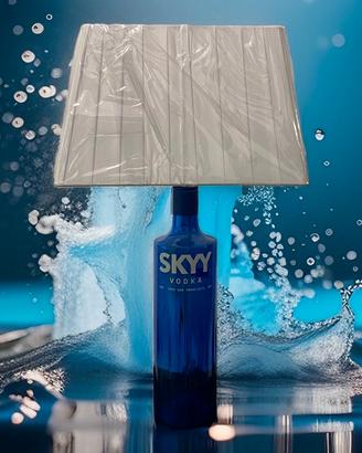 LAMPADA BOTTIGLIA SKYY VODKA NUOVA