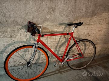 Bici single speed scatto fisso ruota flipnflop