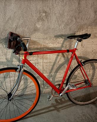 Bici single speed scatto fisso ruota flipnflop
