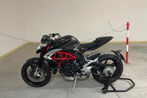 Mv Agusta Brutale 800