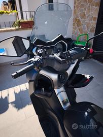 Yamaha Xmax 300 IRON MAX ABS