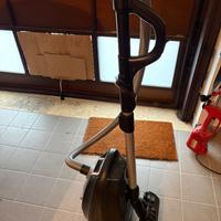 Aspirapolvere con filo