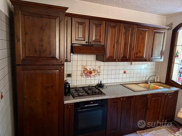 Cucina in  legno