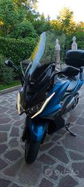 Kymco AK 550
