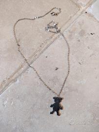 collana con ciondolo