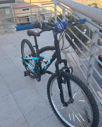Bicicletta mountain bike modificata