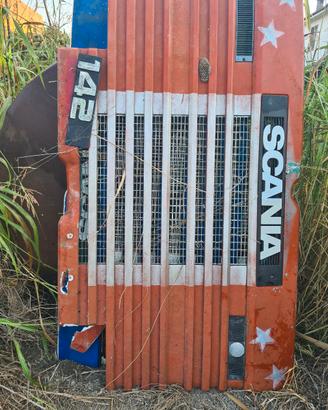 Calandra anteriore Scania serie 142