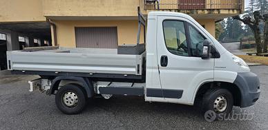 Autocarro Peugeot Boxer