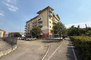 4 LOCALI A NICHELINO