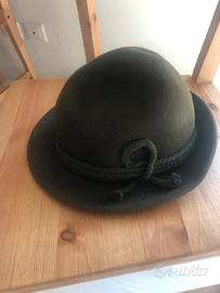Cappello di feltro nuovo