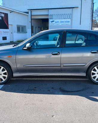 Nissan Almera 1.8 Per Neopatentati