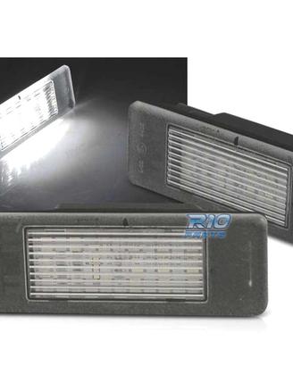 LUCI TARGA A LED NISSAN QASHQAI JUKE NAVARA MERCED