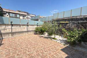 2Vani, Terrazzo, BoxAuto. IMMOBILIARE GROUP