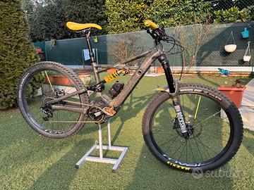 SPECIALIZED KENEVO EXPERT