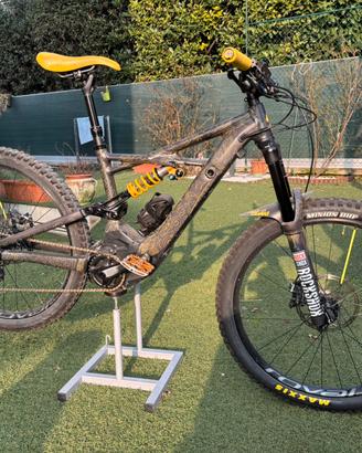 SPECIALIZED KENEVO EXPERT