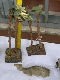 Statuine per presepe antiche, cammello e palme