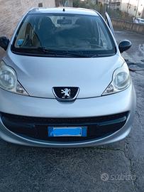 PEUGEOT 107, 1000 A BENZINA ,5 PORTE COME NUOVA
