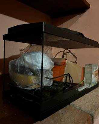 Acquario con mobiletto