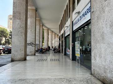 NEGOZIO A ROMA