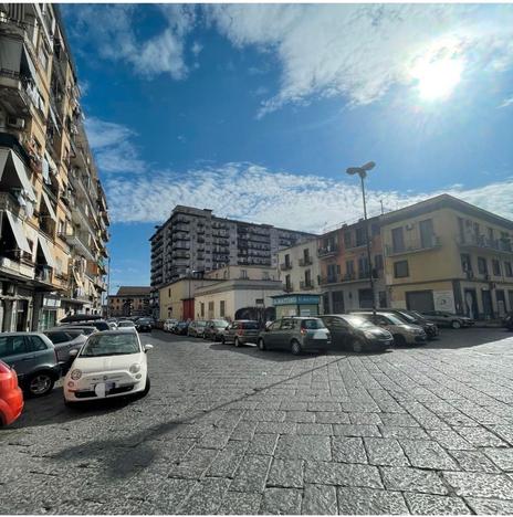 Piazza Mercato Negozio