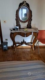 Consolle in stile liberty